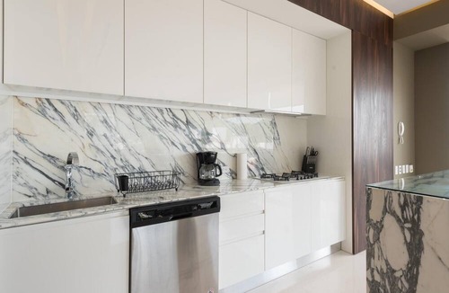 Romantic Zone Apartment | Pier 57-601 - Chic 1 bed 2 bath Best Ocean Views Zona Roman
