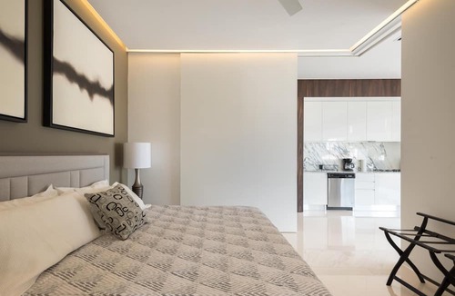 Romantic Zone Apartment | Pier 57-601 - Chic 1 bed 2 bath Best Ocean Views Zona Roman