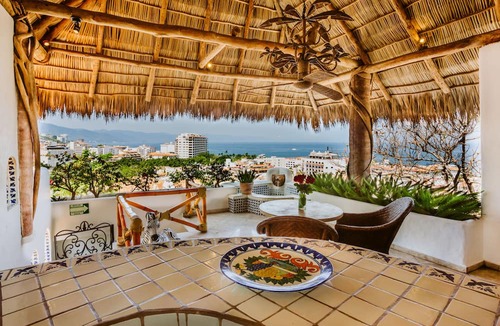 Downtown Puerto Vallarta Hotel | Hacienda San Angel