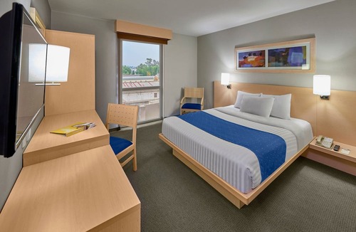 Apizaco Hotel | City Express by Marriott Apizaco