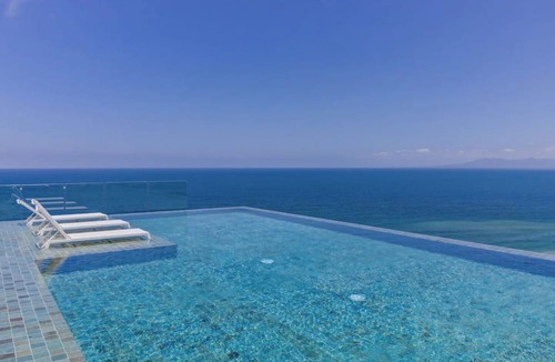 Romantic Zone Condo | Romantic Zone Penthouse w/Ocean Views