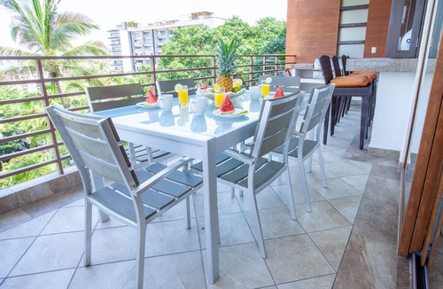 Romantic Zone Condo | Sweeping Banderas Bay Views, Rooftop Pool & Bar - Residences by Pinnacle Unit 20
