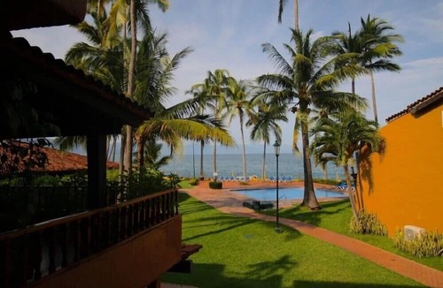 South Hotel Zone Hotel | Los Tules Tasteful 1BR Condo with Tennis Court