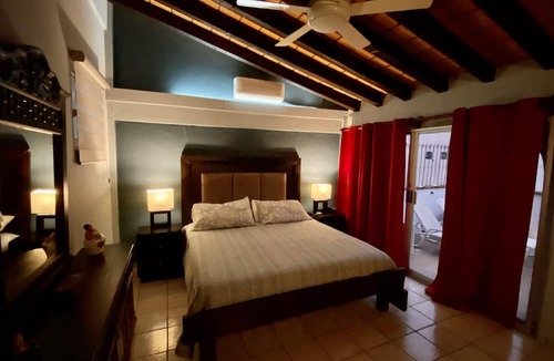 Colonia 5 de Diciembre Apartment | Magical Penthouse in the Historic Area of Puerto Vallarta near the beach
