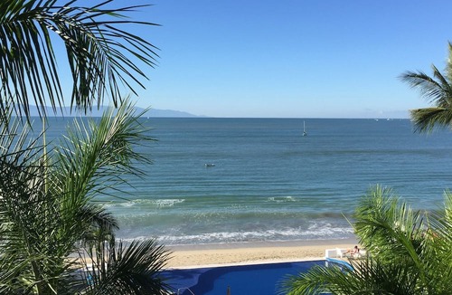 Bucerias Condo | Beachfront 2 BR/2 BA Condo Del Mar with Pool at Colibri!