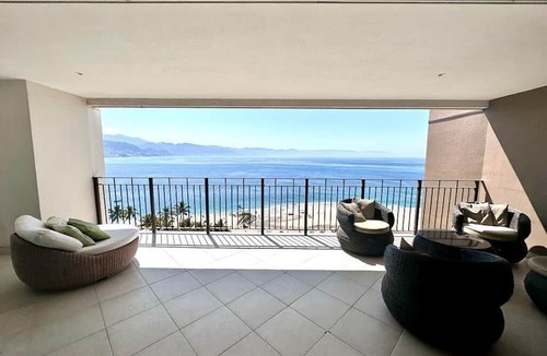 South Hotel Zone Condo | The Location And Views Are Wonderful, Everything Is Near, Perfect Location