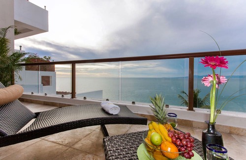 Amapas Condo | Amazing views, best spot on Los muertos beach, Sky Suite F