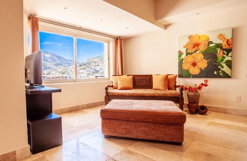 Emiliano Zapata Condo | Beach Front! In Molino de Agua 806 3BD Condo for rent in Los Muertos Beach, Puer