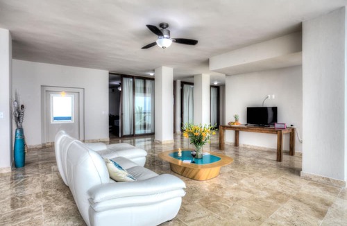 Amapas Condo | Breathtaking views over los muertos beach, Sky Suite C