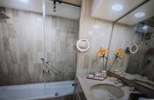 Marina Vallarta Hotel | Puerto Vallarta 1 BR, 1 Ba condo - sleeps 4 - living area, full kit. 979 sq.ft.