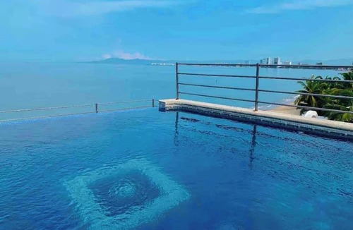 Colonia 5 de Diciembre Apartment | Boutique Oceanfront Living, Poolside Paradise in Puerto Vallarta
