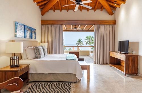 Bucerias Apartment | Turquesa - Penthouse, Two Level Beach (30 Steps)
