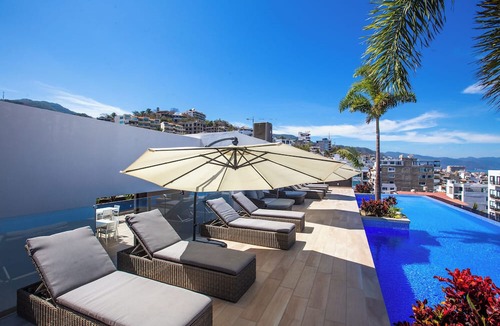 Colonia 5 de Diciembre Condo | New Downtown Condo w/Private Dipping Pool