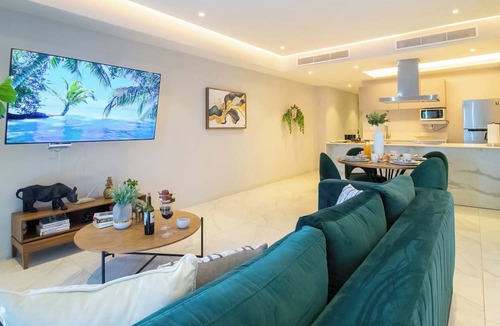 Isla Iguana Apartment | Nautico Condo, Rooftop Pool, Gym, Steps to the Marina!