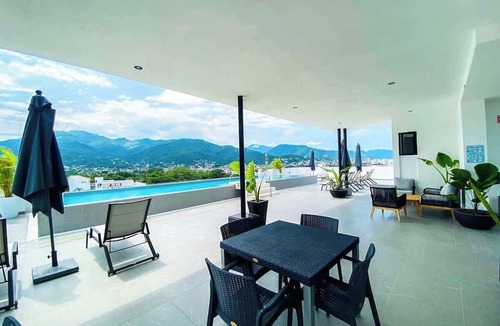 Puerto Vallarta Apartment | Mountainview Condo in Versalles, Roof Pool!