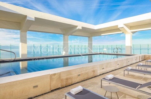 Las Glorias Apartment | Harbor NT2505 by Moikkarentals