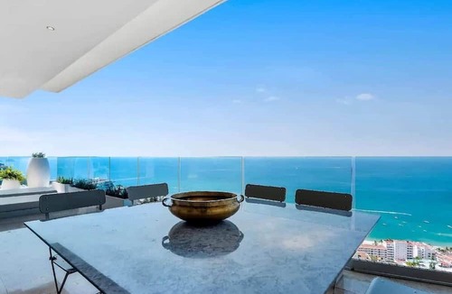 Amapas Condo | AlilaHolidays - Avalon - 801 - 3BR Condo with Private Pool