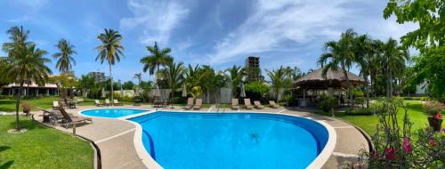 Granjas del Marques Villa | Villas Diamante
