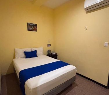 Coatzacoalcos Hotel | Hotelito Fiesta Caribena