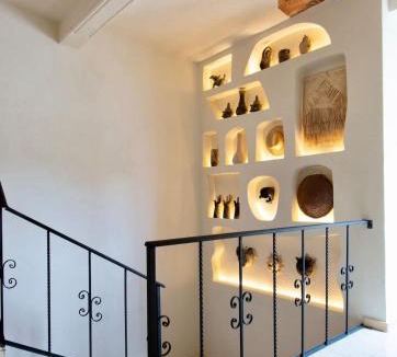 Centro House | Casa Escorpión Oaxaca · · Handmade in Oaxaca · A/C · Patio · Rooftop ·