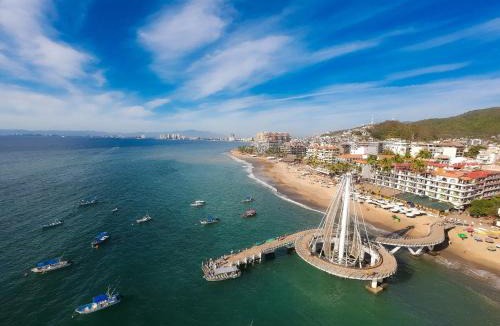 Romantic Zone Hotel | Los Arcos Suites
