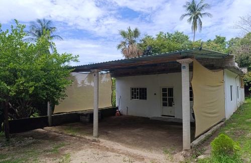San Pedro Huamelula House | HABITACION PRIVADA CON AC, WiFi, TV, COCINA, BAÑO Y ESTACIONAMIENTO
