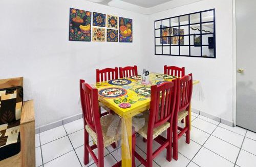 Tezoyuca House | Casa Chinelo Alberca Wifi cerca hospital ISSSTE UTEZ DIEZ