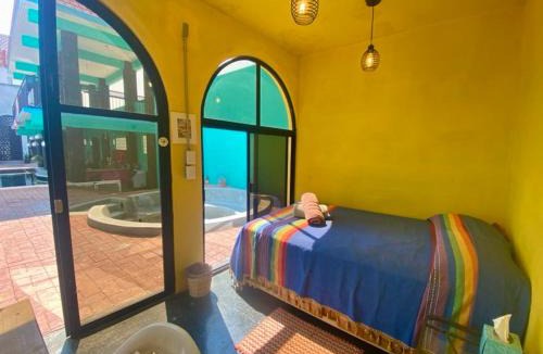 San Pablo Villa de Mitla Hostel | Confetti Pool Club
