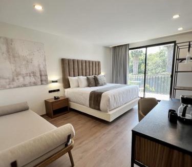 Zamora de Hidalgo Hotel | Meson del Valle