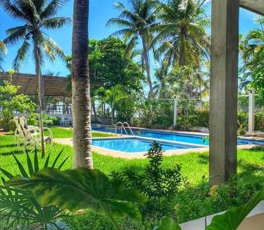 Puerto Arista House | Experiencia en la playa para 16 personas