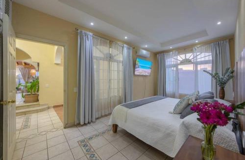Lazaro Cardenas Apartment | Recently Remodeled and Ready To Be Used