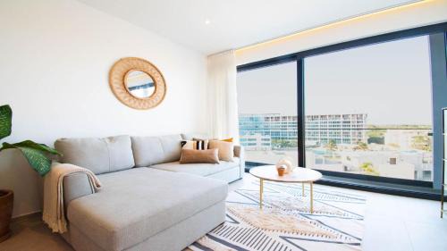 Flamingos Apartment | Brand New Condo Aria Ocean 614 by Kivoya