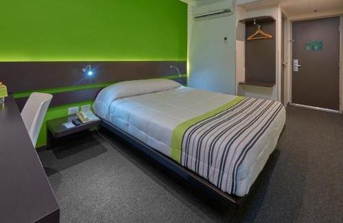 Cuautlancingo Hotel | City Express Junior by Marriott Puebla FINSA