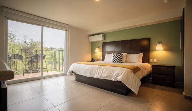 Hotel Omenia