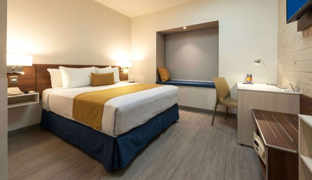 Microtel Inn & Suites by Wyndham Guadalajara Sur