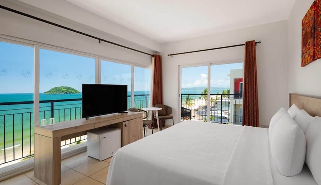 Decameron Isla Coral Guayabitos Ramada All Inclusive Resort