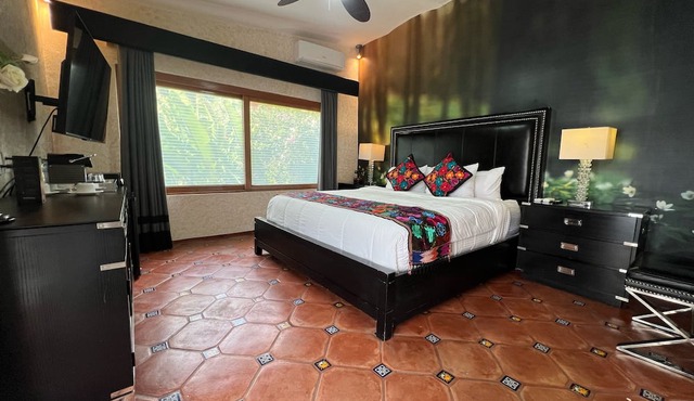 Hacienda del Lago Boutique Hotel