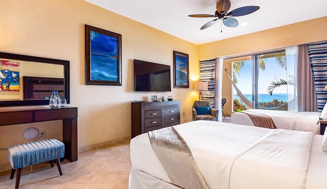 Beachfront Dream Retreat With Pool, Tennis & gym Access - Washer/dryer, AC