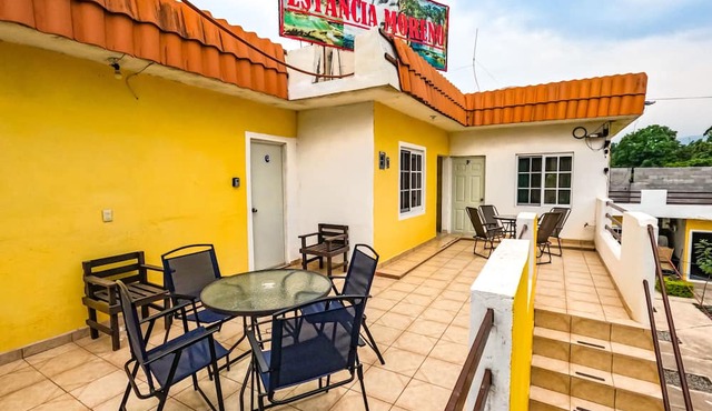 Hotel Estancia Moreno