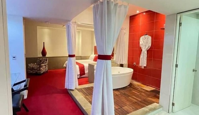 Zújmú Business Boutique Hotel