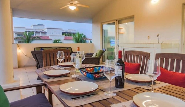 Renovated 3BR/3BA Villa w/Upgraded Kitchen & Pool