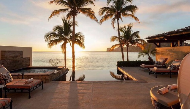 Hacienda Resort & Beach Club, Elegant 4 Bedroom on Beachfront