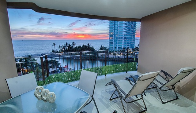Beachfront 1BR | Pools, Gym, Restaurant & Parking