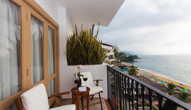 Stunning Luxury 3 bedroom Penthouse right on Los Muertos Beach