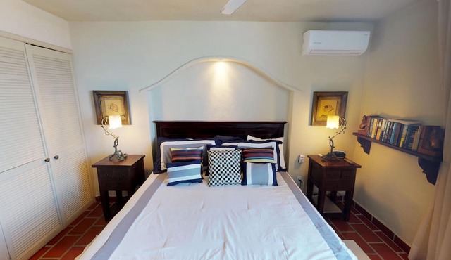 Bienvenido Amigo! In the heart of Amapas 2BD Condo for rent in Old Town, Puerto
