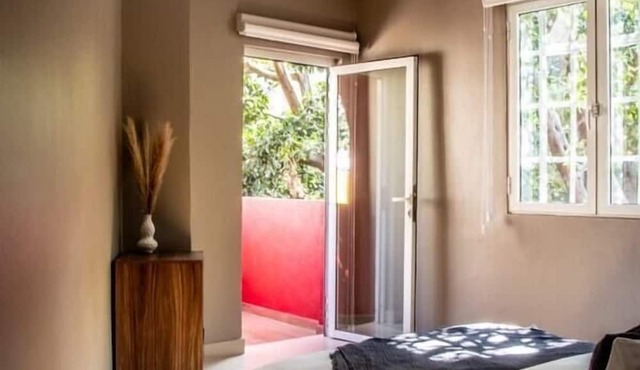 4BR Roma Quaints Apartments