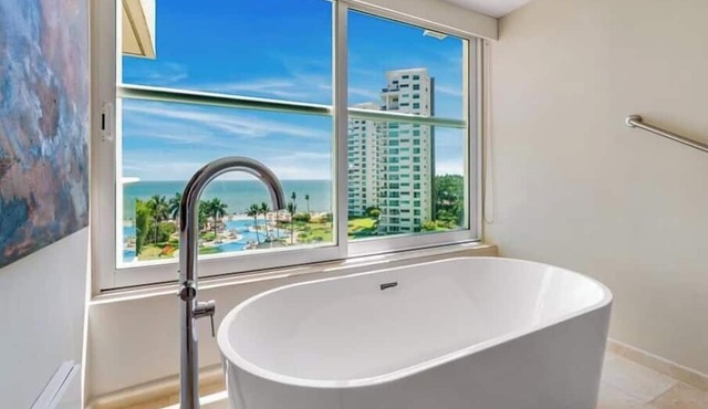 Shangri-La T5-7B | 4BR Puerto Vallarta Oceanfront