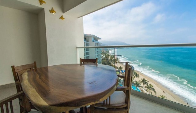 Charming Oceanfront Condo