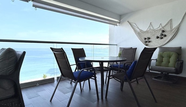 Sun, Sand & Breakfast! 2BR Beachfront Gem