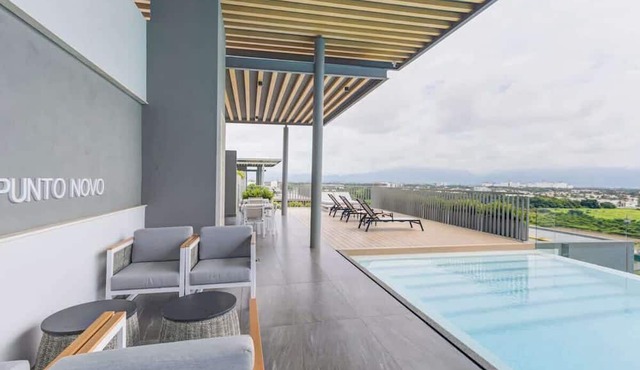 Punto Novo New condo Perfect Location near Beach, Restaurants, Bars!